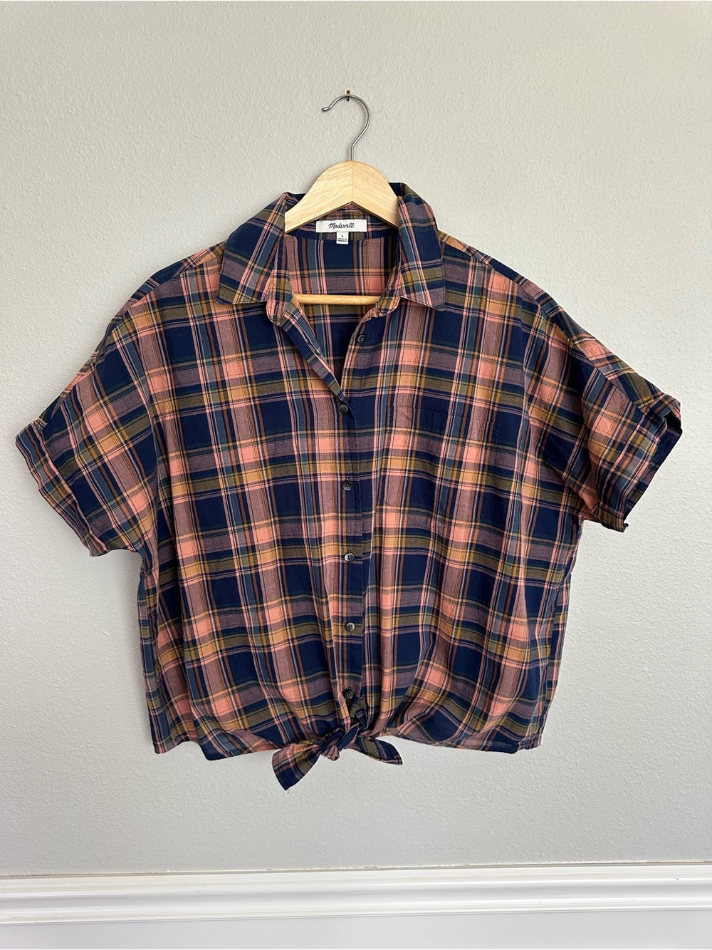 Madewell Navy and Pink Plaid Tie-Hem Button Down Shirt